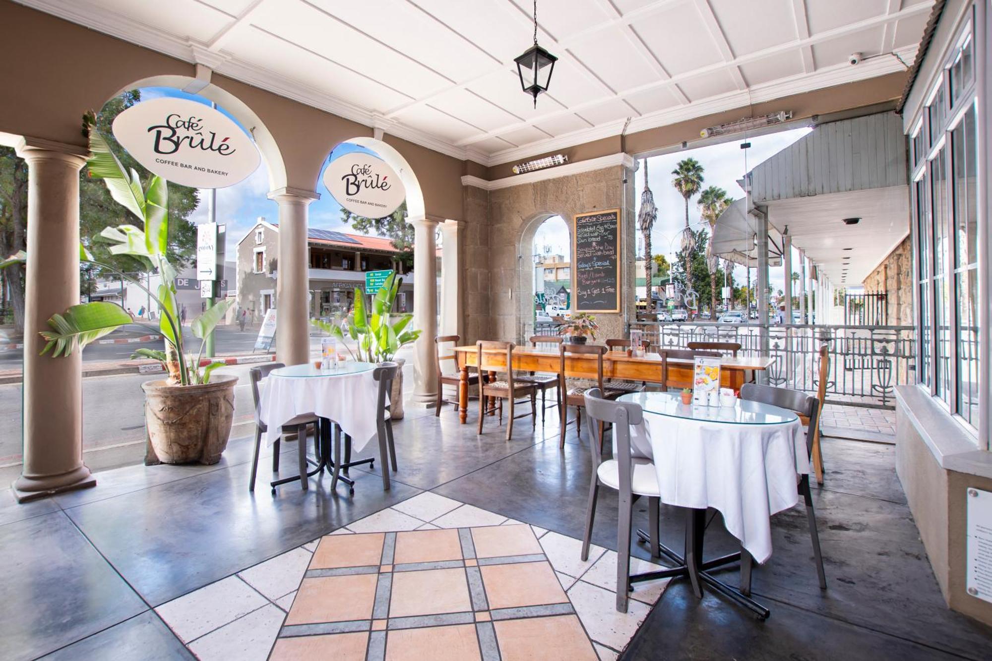 Queen'S Hotel By Bon Hotels Oudtshoorn Exterior foto