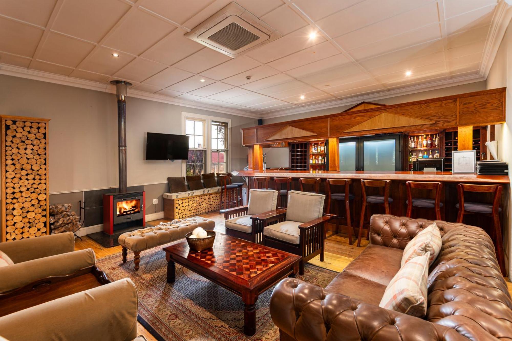 Queen'S Hotel By Bon Hotels Oudtshoorn Exterior foto